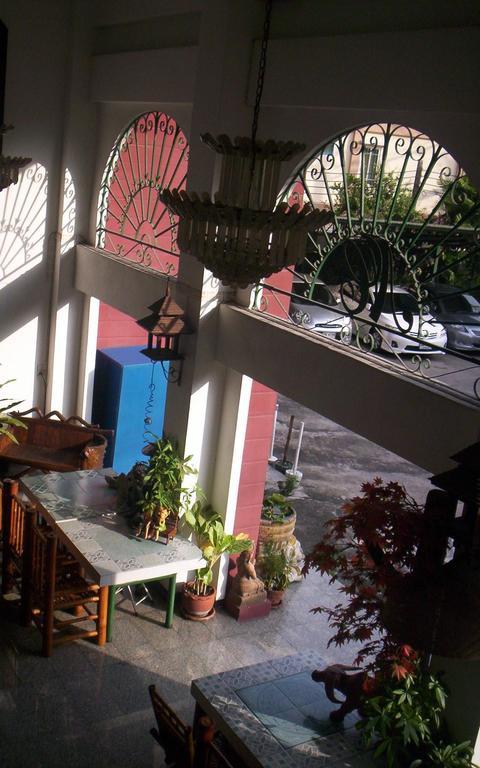 Baankhunmae Apartment Банкок Екстериор снимка