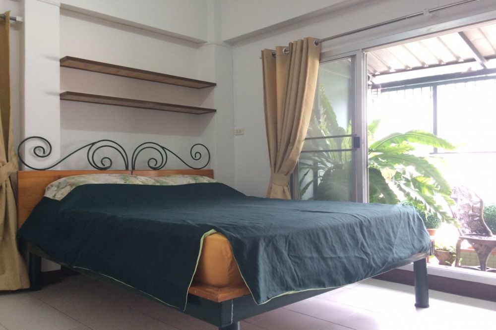 Baankhunmae Apartment Банкок Екстериор снимка