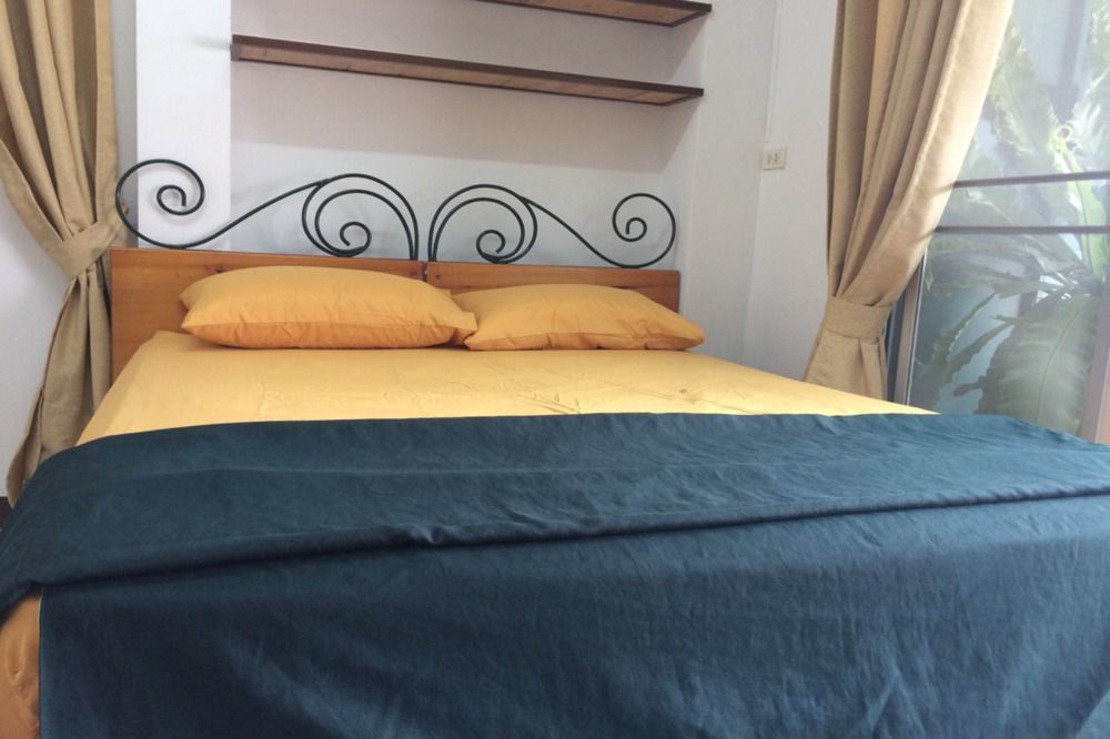 Baankhunmae Apartment Банкок Екстериор снимка