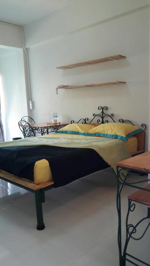 Baankhunmae Apartment Банкок Екстериор снимка